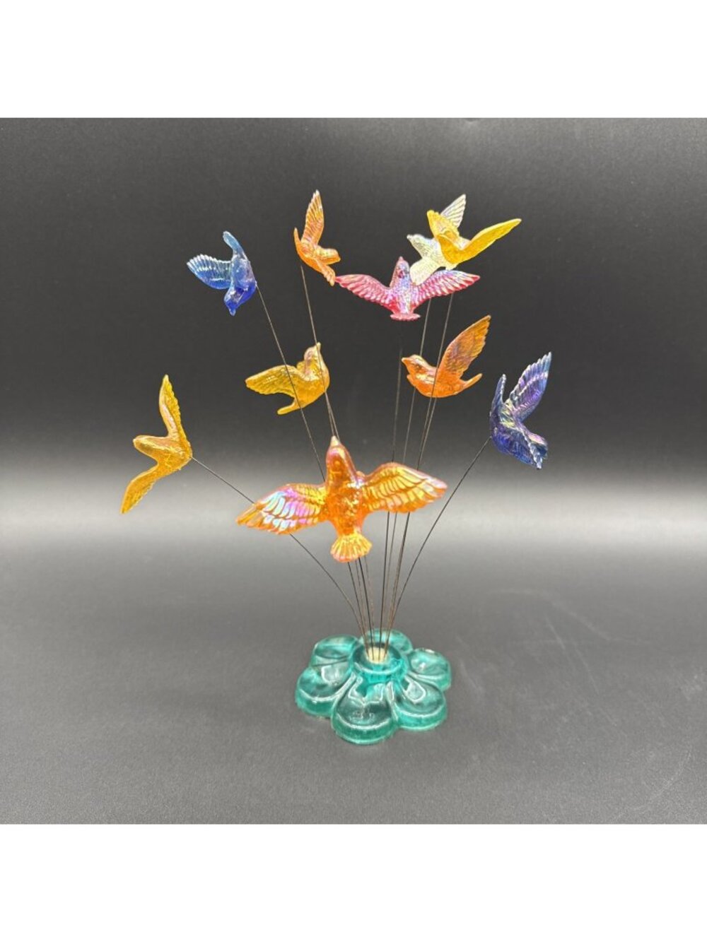 VTG MCM 60’s NEW DESIGNS Lucite Iridescent 10 Flying Birds Kinetic Art Sculpture